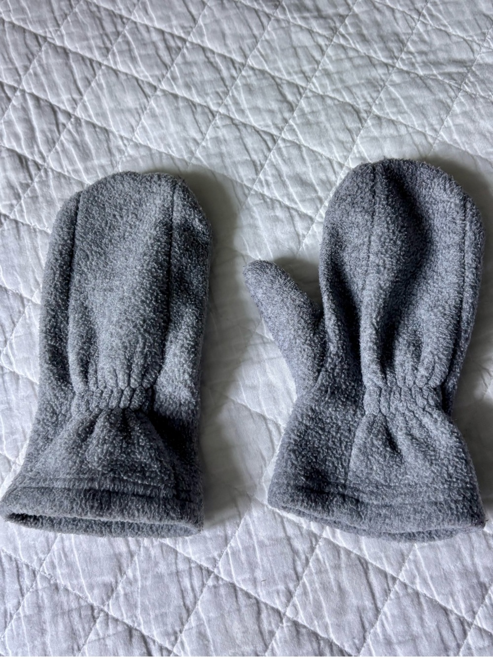 Patagonia Gray Fleece Mittens - Soft Warm Winter Gloves